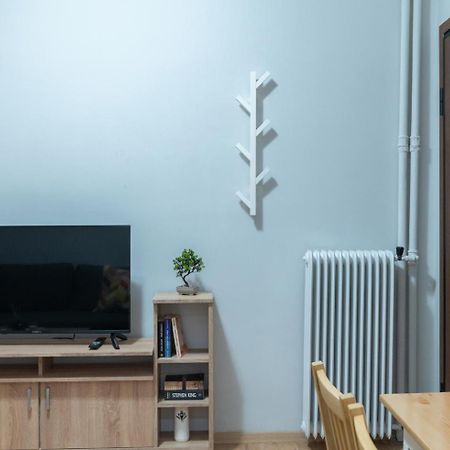 Entire Apt, 2 Bdrm, City Center أثينا المظهر الخارجي الصورة
