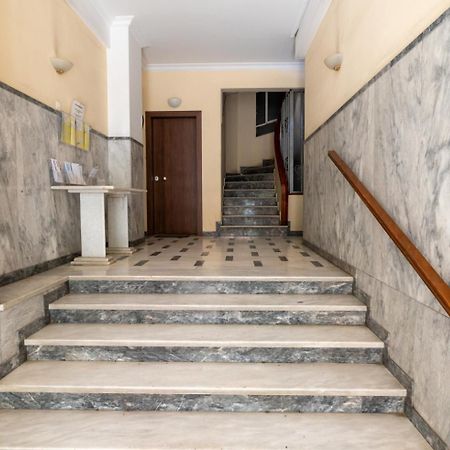 Entire Apt, 2 Bdrm, City Center أثينا المظهر الخارجي الصورة