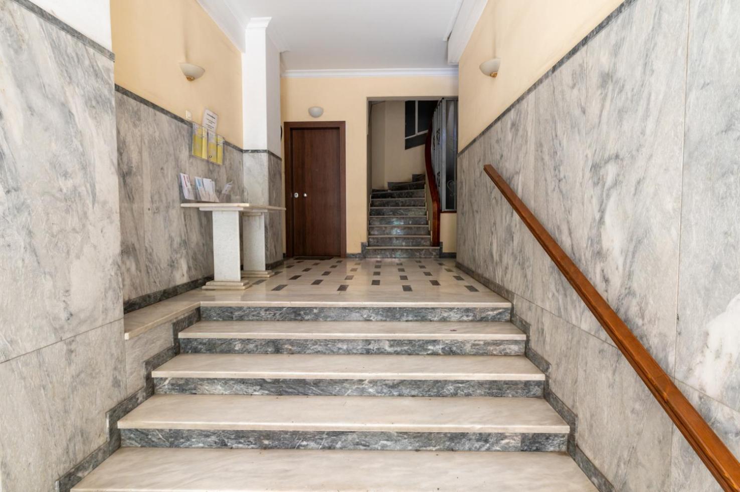 Entire Apt, 2 Bdrm, City Center أثينا المظهر الخارجي الصورة