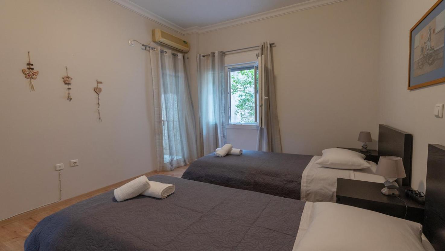 Entire Apt, 2 Bdrm, City Center أثينا المظهر الخارجي الصورة