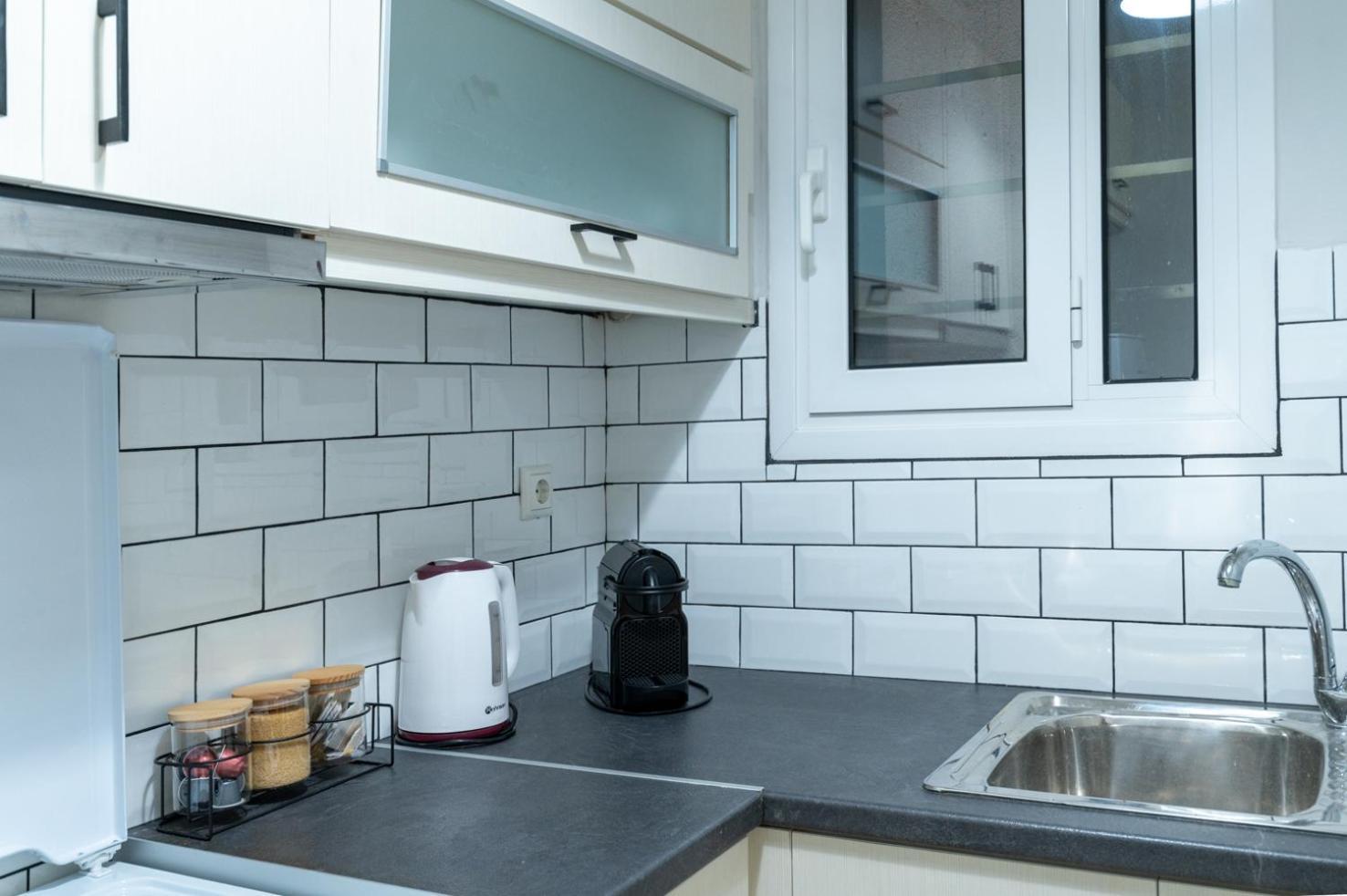Entire Apt, 2 Bdrm, City Center أثينا المظهر الخارجي الصورة